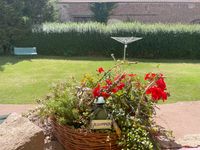 blick von der treppe zum garten